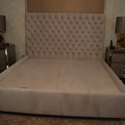 DIANA CUSTOM KING BED WITH SETTEE - Products