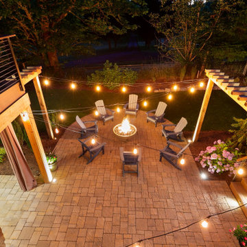2-level entertaining in Sammamish