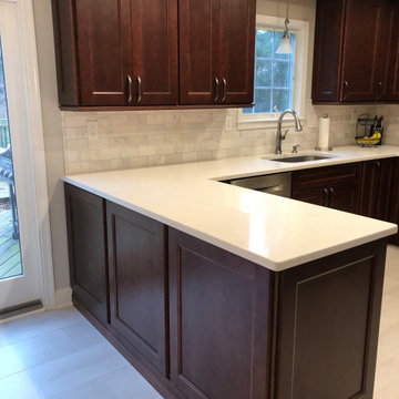HIbiscus Lane kitchen