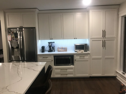 Crown On Upper Cabinets And Ceiling, How To Fill Gap Between Kitchen Cabinets And Ceiling