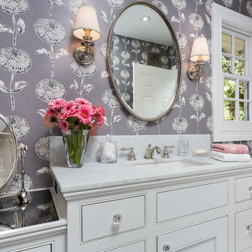 Girl's Bathroom