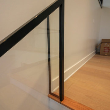 Project #98 | Modern Mono-beam Staircase with Glass Railing