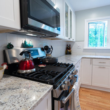 White Shaker Fabuwood Galaxy Kitchen