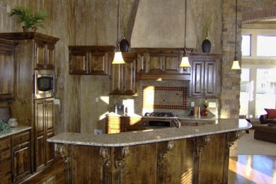 Inspiration for a timeless kitchen remodel in Kansas City