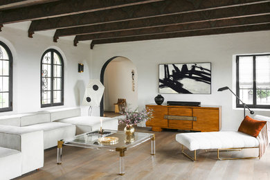 Trendy living room photo in Los Angeles