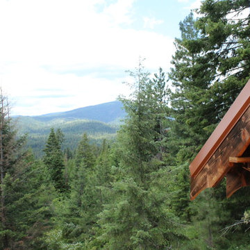 Treehouse Escape in Hauser ID