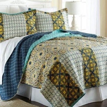 Reversible Coverlets and Quilts (Sets)
