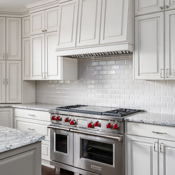 A Kitchen for Family and Entertaining