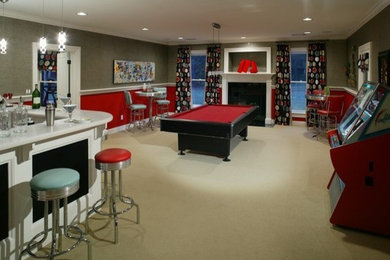 Transitional home design photo in Chicago