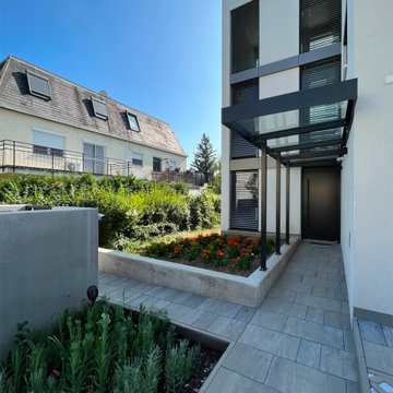 Transformation eines Wohnhauses zu einer modernen Villa - Eingang