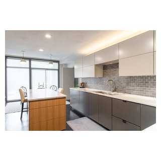 Award-Winning Modern Condo Remodel - Modern - Kitchen - Dallas - by The ...