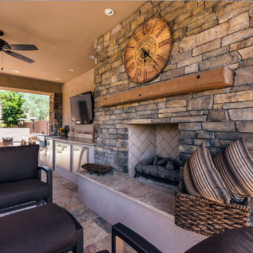 Anthem Outdoor Living Room & Fire Feature