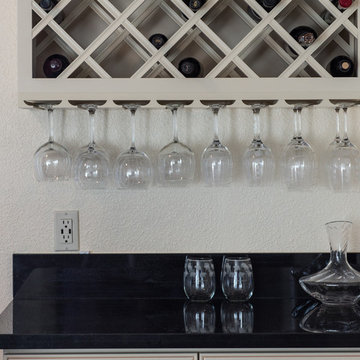Decanting Decor