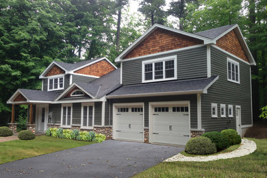 Traditional exterior home idea in Toronto