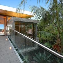 Handrail
