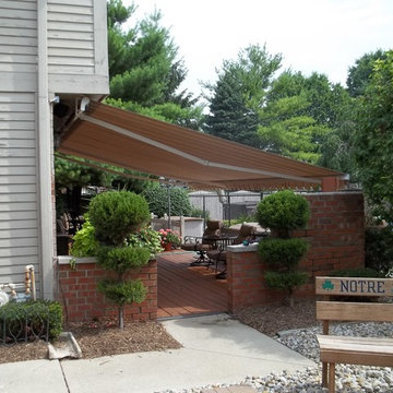 PATIO RETRACTABLE AWNINGS