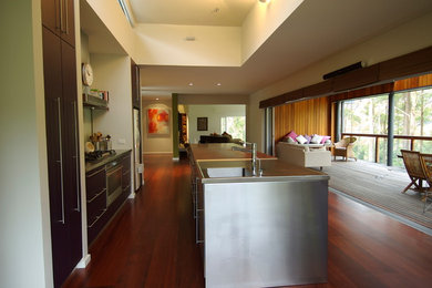 Inspiration for a contemporary kitchen in Sydney.