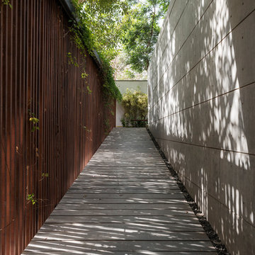 Skewed House