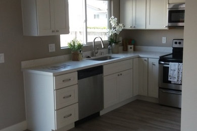 Kitchen - kitchen idea in Sacramento