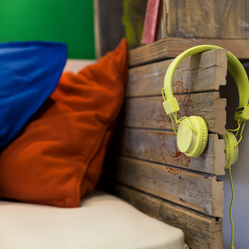 Hostel room for teens