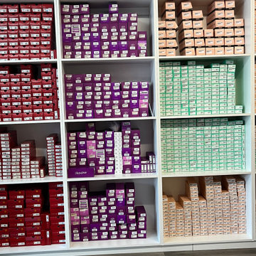 SIMPLE CLEAN RETAIL DISPLAY- OFFERING EXCEPTIONAL STORAGE & ORGANIZATION