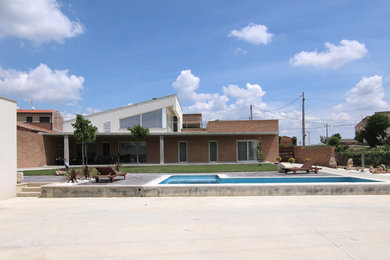 Foto de diseño residencial mediterráneo de tamaño medio