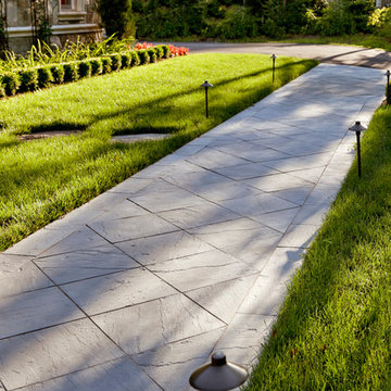 Transitional Style Walkway