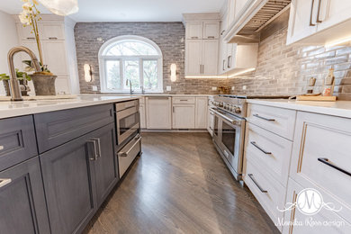 Inspiration for a timeless kitchen remodel in Chicago