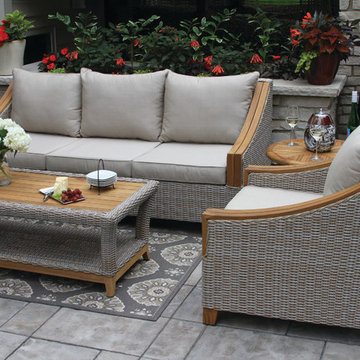 Seating & Sectionals