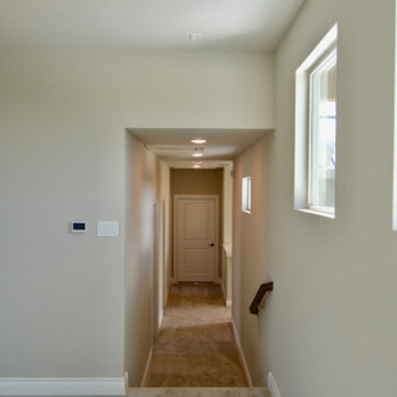 Farmhouse: 3,153 ft²/4 bd/3 bth/2ST