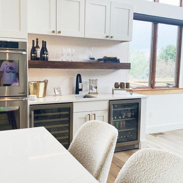 Kitchen Bar Area