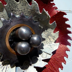 Saw Blade Flowers - Home Decor