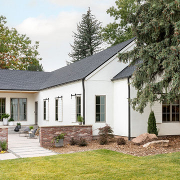 Boulder Remodel Home: Approachable Elegance