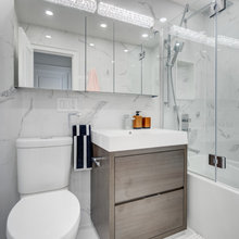 Del Aire Bathroom