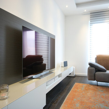 Wohnzimmer mit TV Lowboard