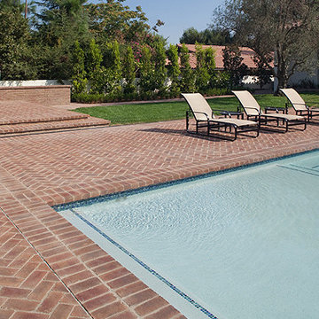 Brick deck on pool