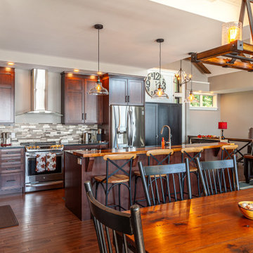 Ottawa River Cottage with a View