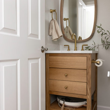 Petite Lavatory & Laundry
