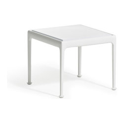 Knoll 1966 Schultz Collection - Outdoor Side Tables