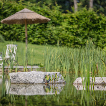 Swimming-Teich in den Bergen