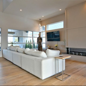 Regency City Series - Sleek and Contemporary