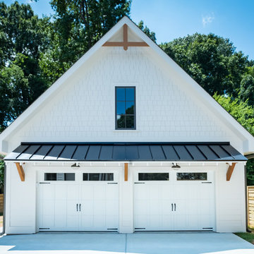 Detached Garage