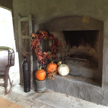 Fall Decorations at Wolf Den Farm