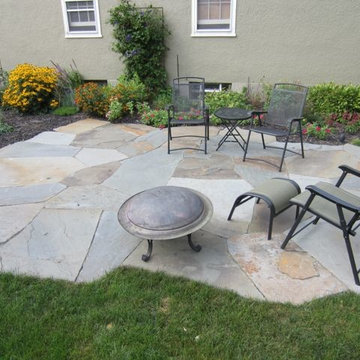 Eleanor Ave Flagstone patio