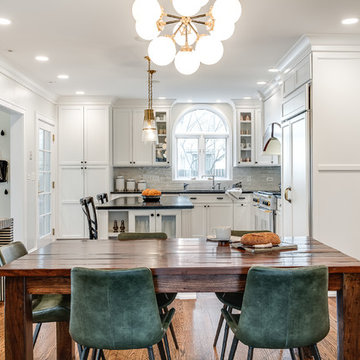 Contemporary and Tailored Interior Design in Oak Park