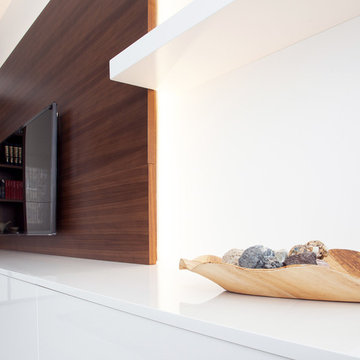 Made-to-measure furniture in a modern flat