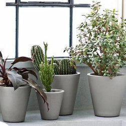 Serralunga - New Pot Outdoor Planters 12, 23, 28 by Serralunga - Outdoor Pots And Planters