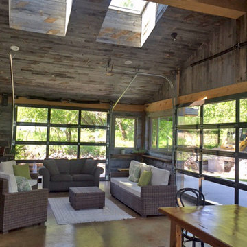 Casper Sun-filled Room Done in Reclaimed Wood