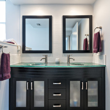 Contemporary Master bathroom