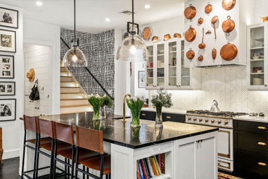 Transitional kitchen photo in Orlando
